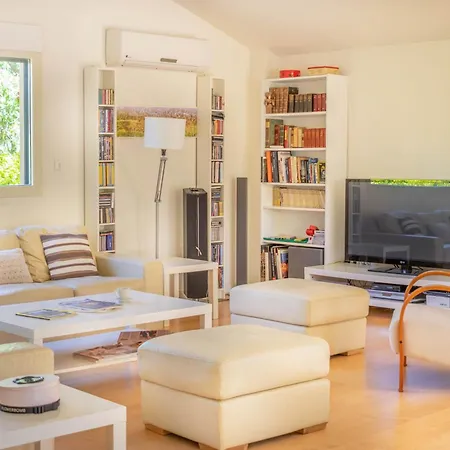 Casa Gazaga, Amplia Casa Con Piscina Y Jardin Para Toda La Familia Lacar Esterno foto
