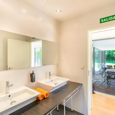 Casa Gazaga, Amplia Casa Con Piscina Y Jardin Para Toda La Familia Lacar Esterno foto