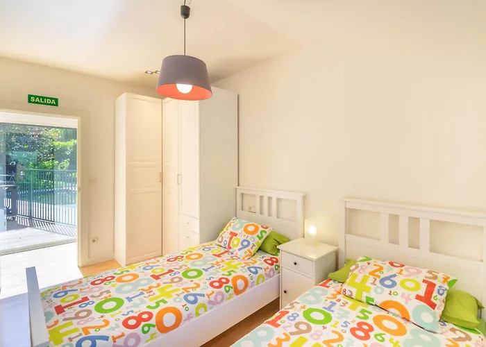 Casa Gazaga, Amplia Casa Con Piscina Y Jardin Para Toda La Familia