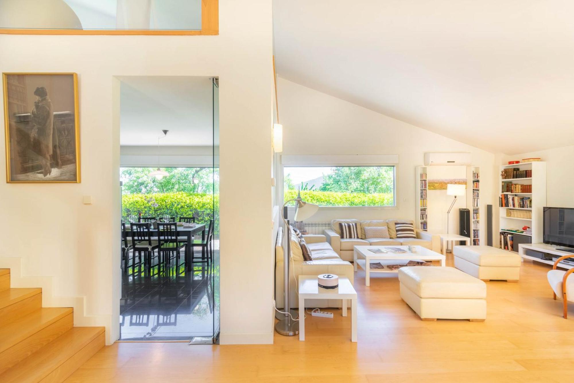 Casa Gazaga, Amplia Casa Con Piscina Y Jardin Toda La Familia Holiday home