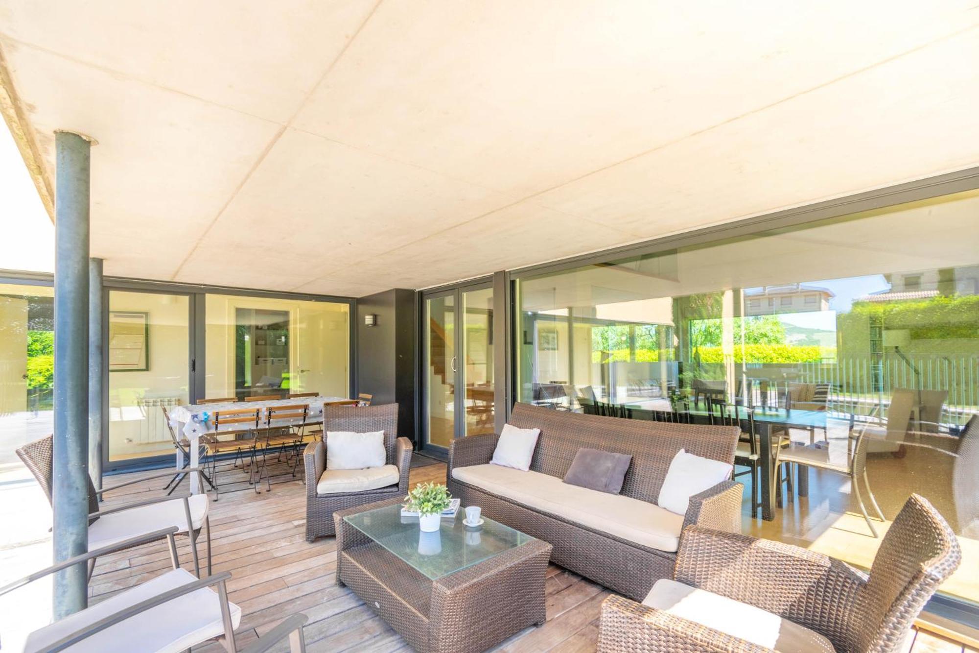Casa Gazaga, Amplia Casa Con Piscina Y Jardin Toda La Familia *